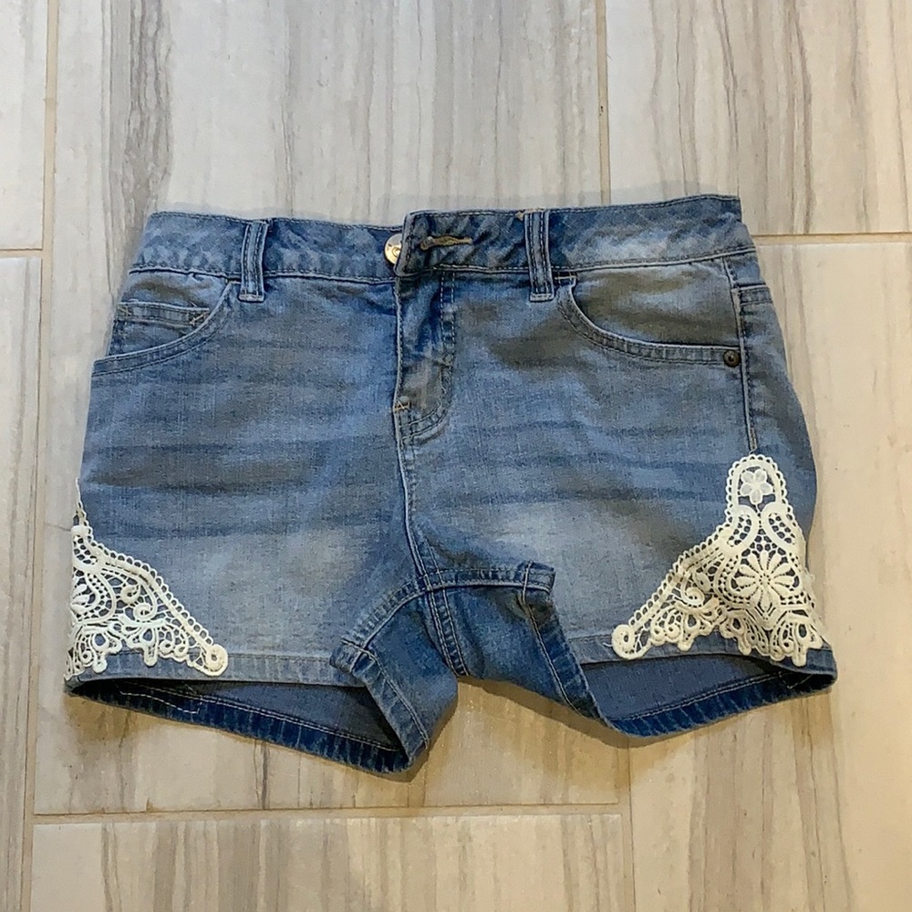 cute jean shorts!
